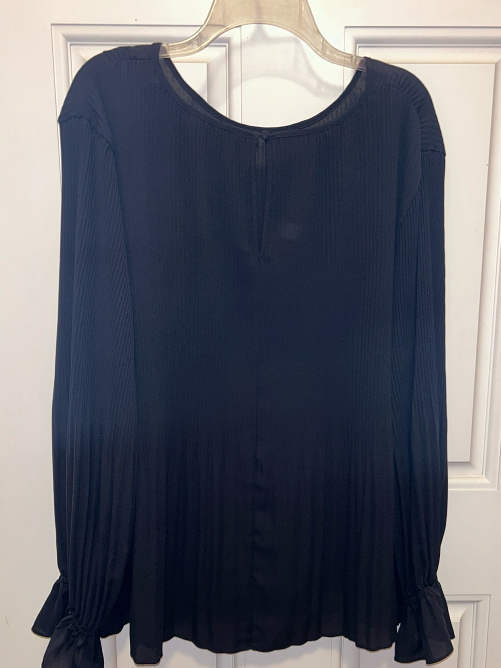 Nine West Plus 2X Black Pleated Keyhole Ruffle-Sleeve Blouse